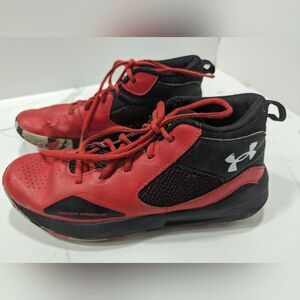 Under Armour Lockdown 4204275041 high top red black Mid Shoes shoes size 6Y